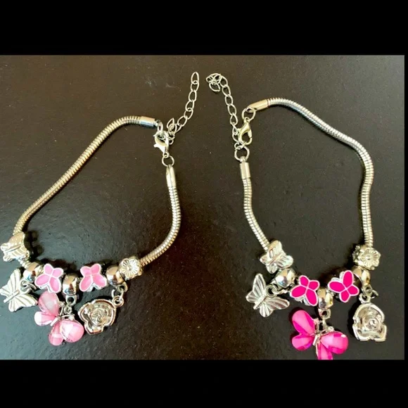 NEW Silver Tone Charm Bracelet - Picture 3 of 7